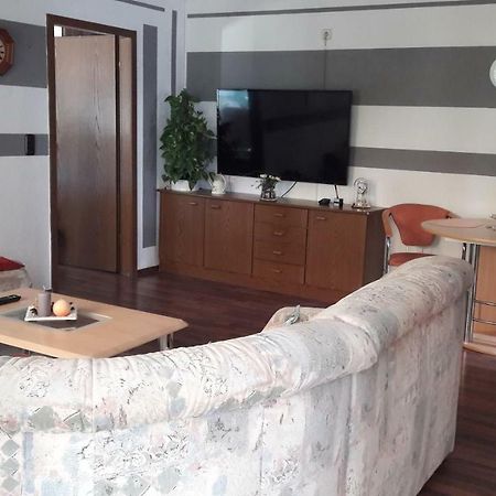 Wohnung Fuer Monteure Und Messebauer Algermissen Екстериор снимка