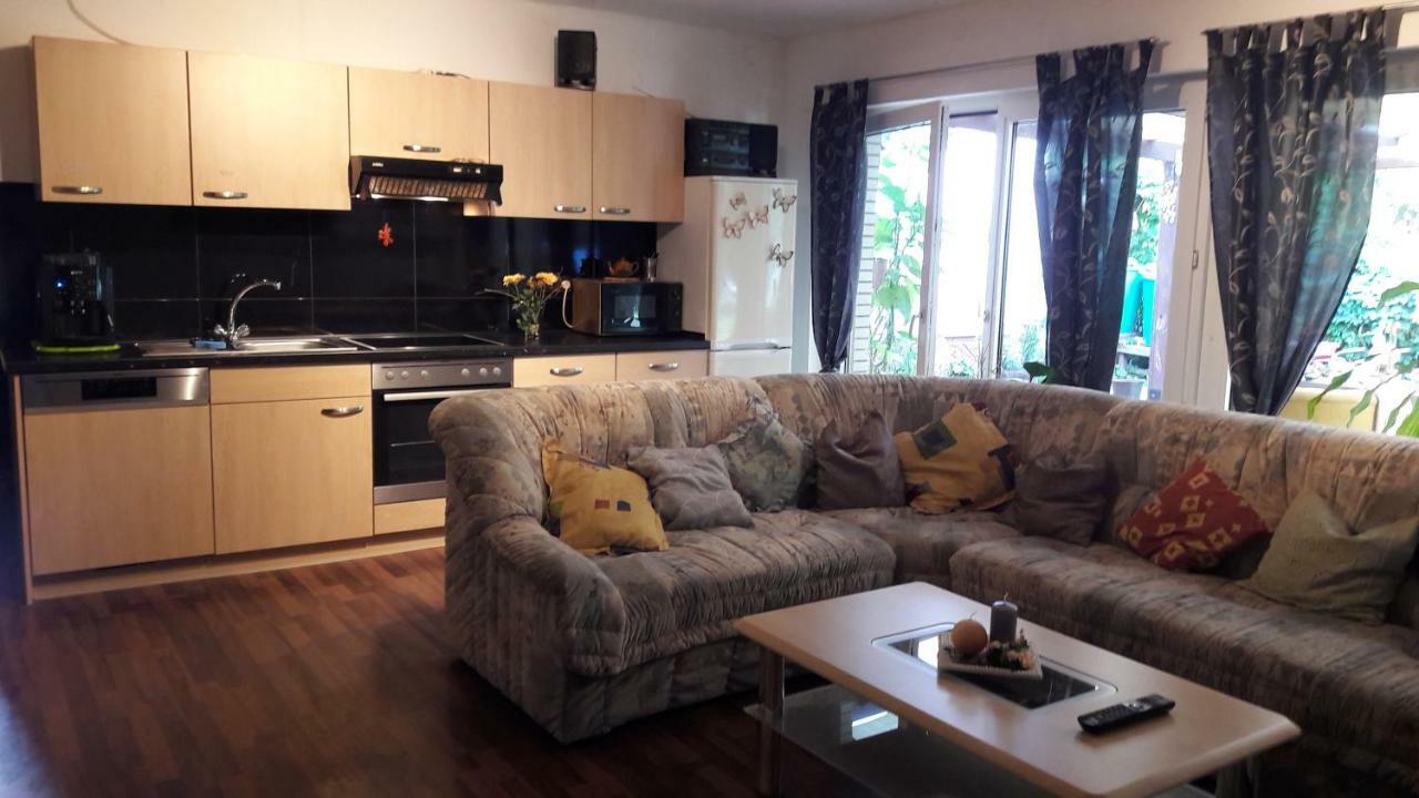 Wohnung Fuer Monteure Und Messebauer Algermissen Екстериор снимка