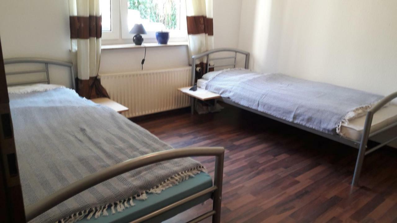 Wohnung Fuer Monteure Und Messebauer Algermissen Екстериор снимка